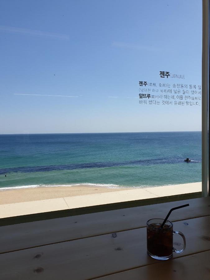 강릉 헤렌하우스 호텔 외부 사진